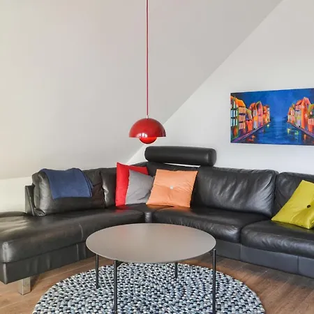 2 Bedroom Lovely Apartment In Vejers Strand Lägenhet